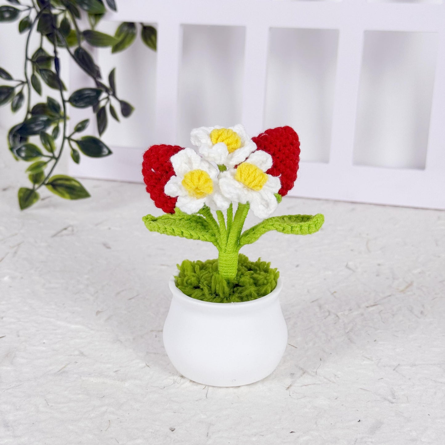 Handmade Finished Crochet Strawberry Pot, Strawberry Crochet Pot, Strawberry Decor, Decorative Plants, Crochet Flowers, Home Decor