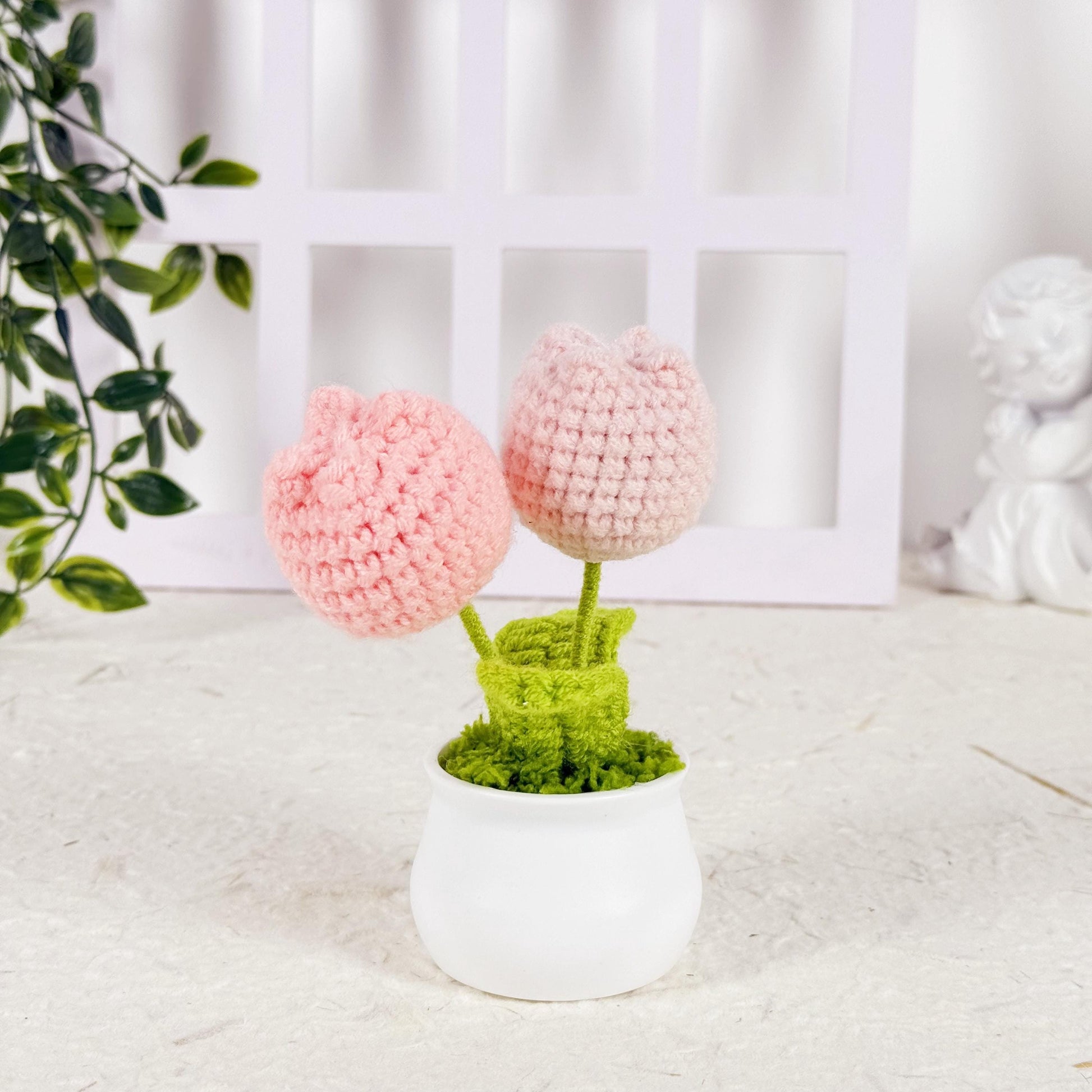 Handmade Crochet Tulip Flower Pot, Mini Crochet Flowers, Decorative Plants, Tulip Decor, Forever Blooming Floral Decor, Unique Gift