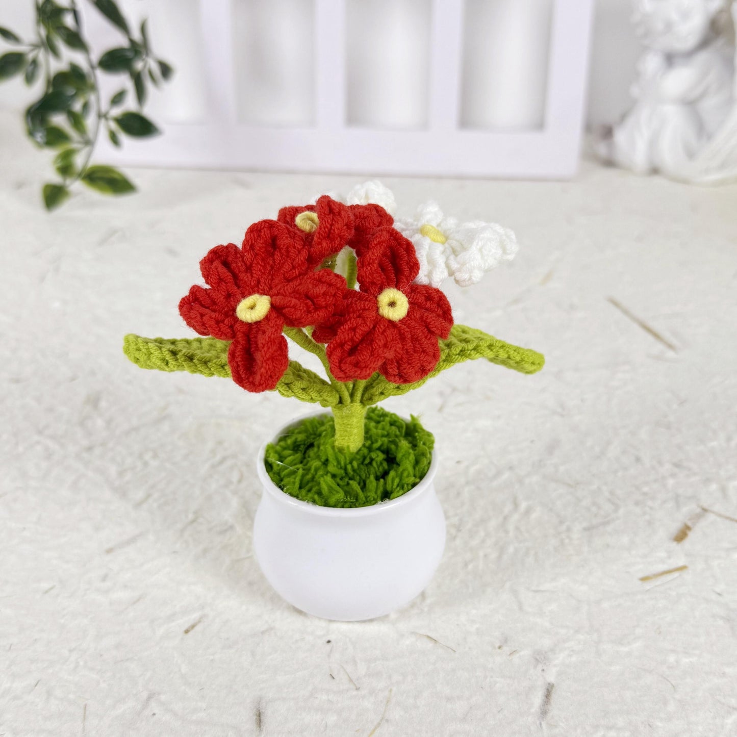 Crochet Forget-Me-Nots Potted Flower Gift Desk Accessory Knitted flowers Crochet Bouquet Gift for Housewarming Flower Arrangement
