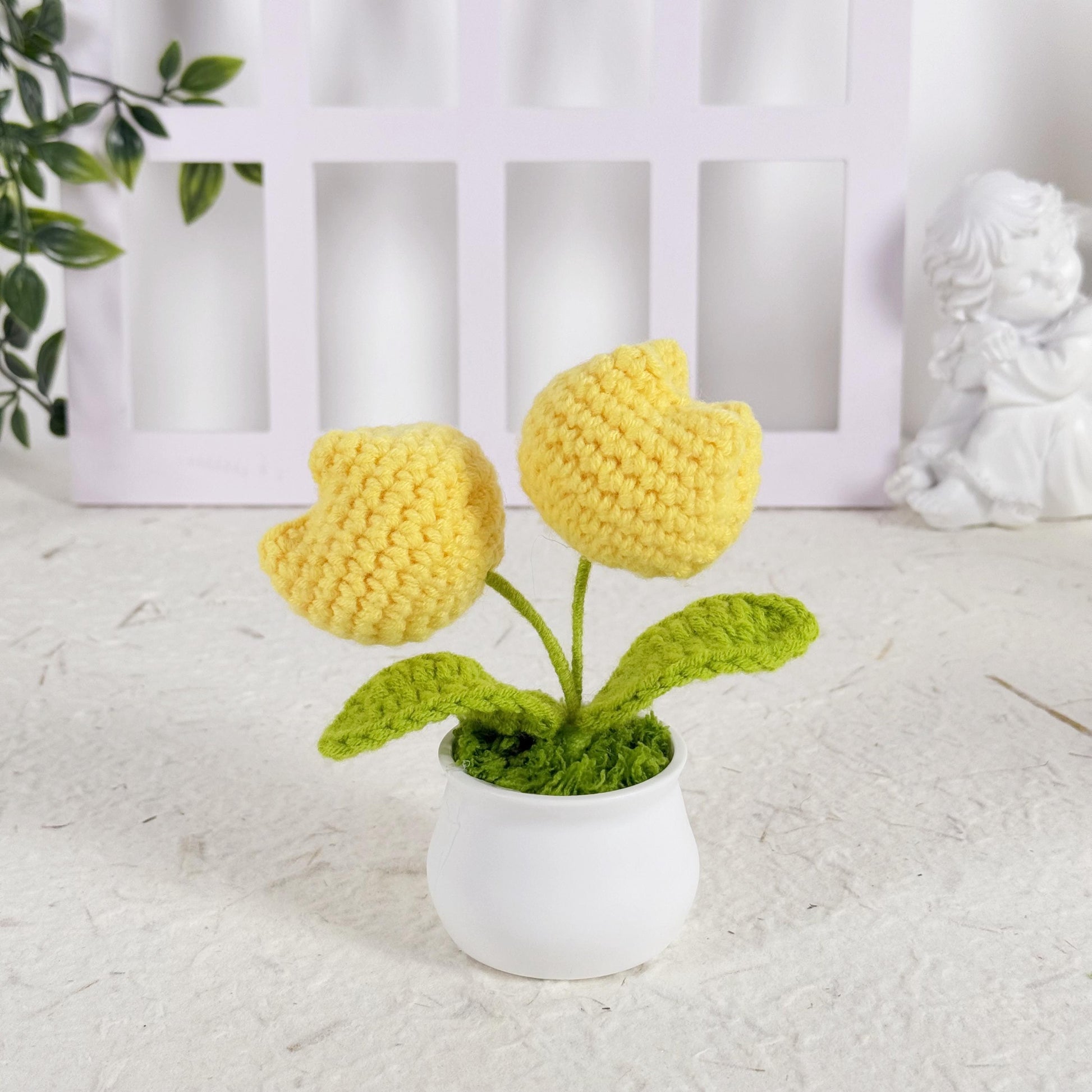 Handmade Crochet Tulip Flower Pot, Crochet Tulip Flower, Finished Handmade Flowers,Personalized Gift for Lover, Home Decoration, Desk Decor