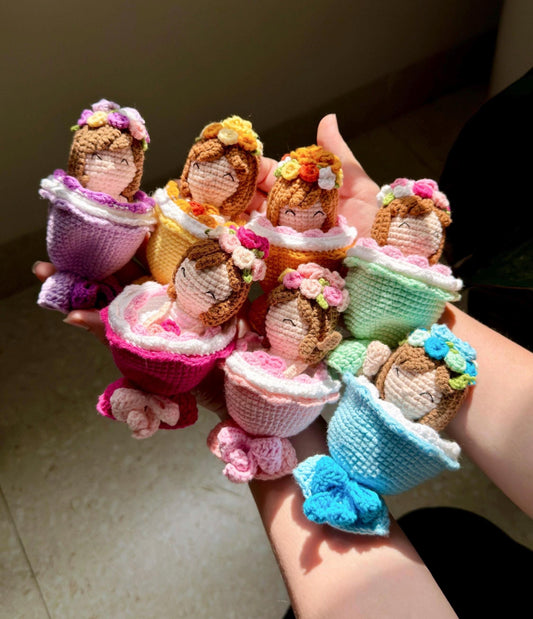Reversible Crochet Flower Princess Doll, Handmade Flower Bouquet, 2-in-1 Doll & Flower Gift,  Cute Handmade Doll, Gift for Mom Daughter