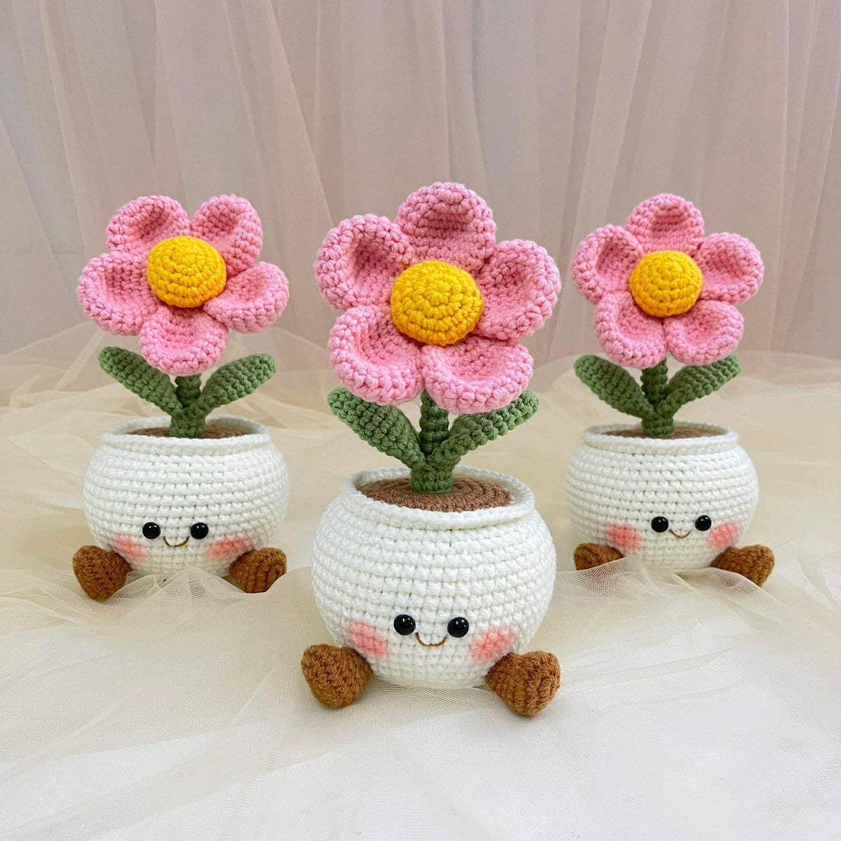 Handmade Crochet Smiling Flower Pot - Desk Decor Gift, Cheer Up & Stress Relief Gift, Sweet Gift for Mom, Mother’s Day Gift