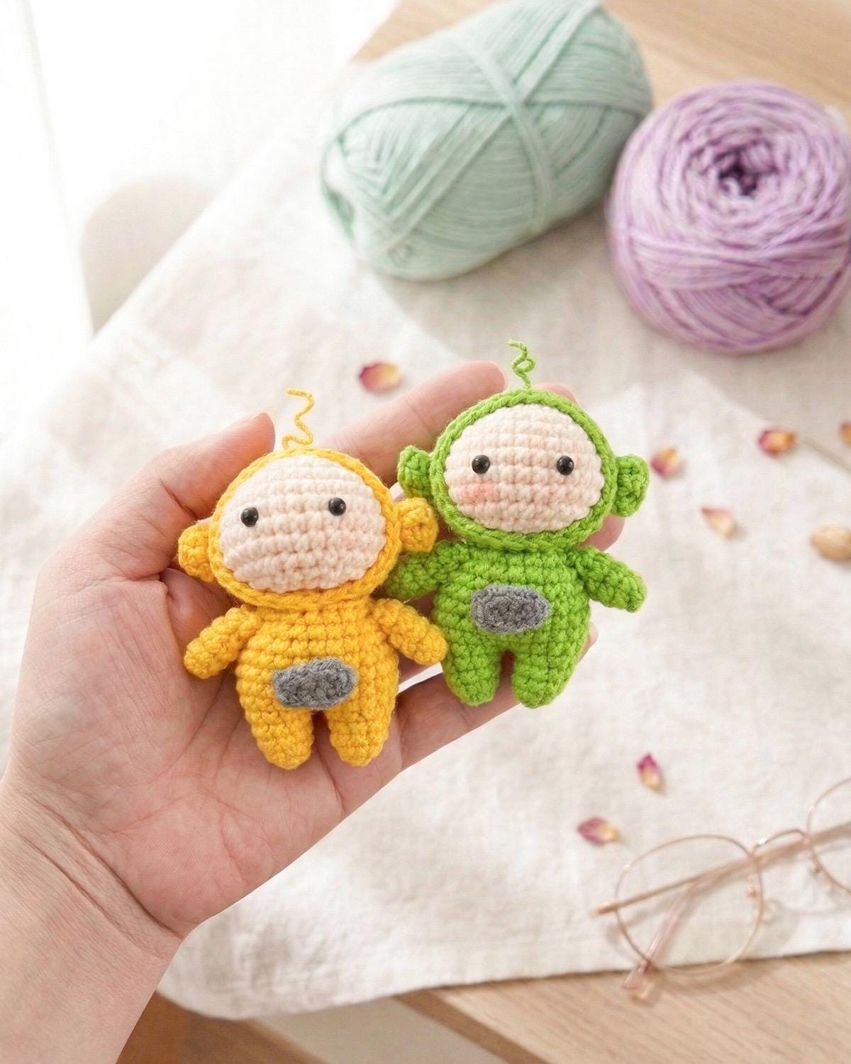 Handmade Crochet Glow Spirit Keychain | Cute Mini Figure Bag Charm | Kawaii Tiny Doll | Funny Cute Gift | Bag Charm Accessory