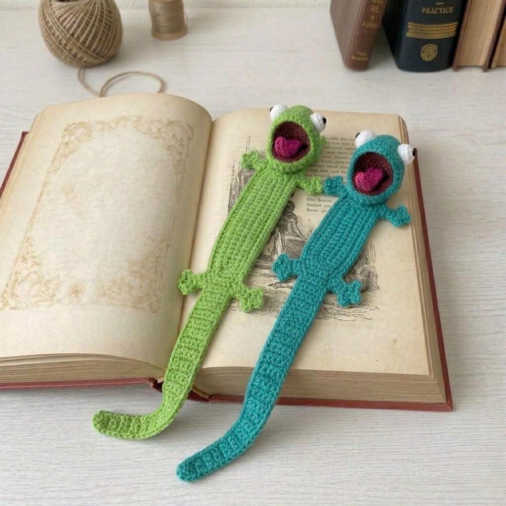 Funny Lizard Bookmark,  Back to school gift, Cute Crochet Page Marker, Stress Relief, Book Lover Accessory, Lovely gift for book lover