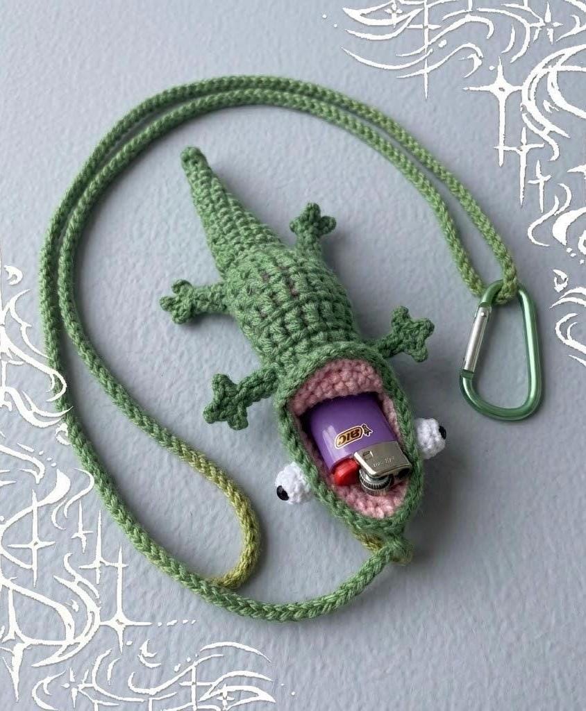Handmade Lizard Crochet, Funny Crochet Lizard Lighter Holder, Handmade Gecko Case, Crazy Cute Pocket Accessory, Gift for Him, Father’s