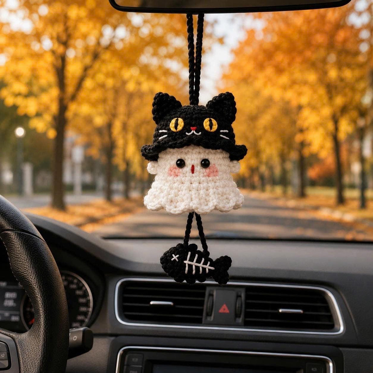 Halloween 2026 Crochet Ghost Car Charm, Handmade Mirror Accessory, Cute Spooky Car Decor, Amigurumi Ghost Hanging, Halloween Cute Gift