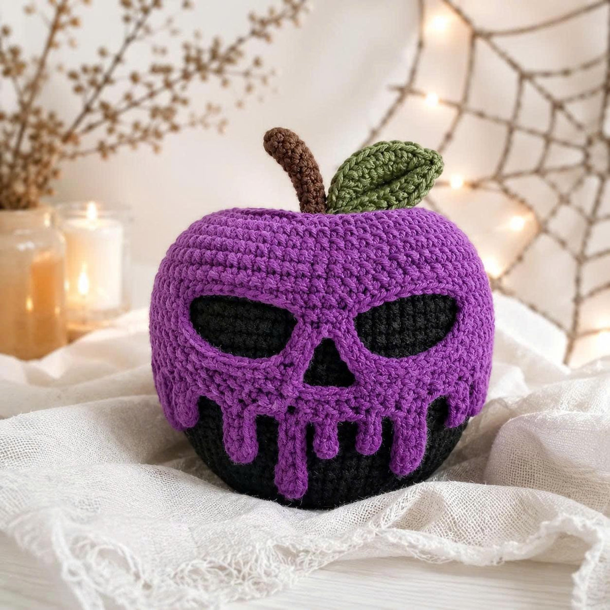 Crochet Poison Apple Decor, Halloween Skull Amigurumi, Spooky Tiered Tray Decor, Gothic Fall Centerpiece, Creepy Cute Witchy Home Accent